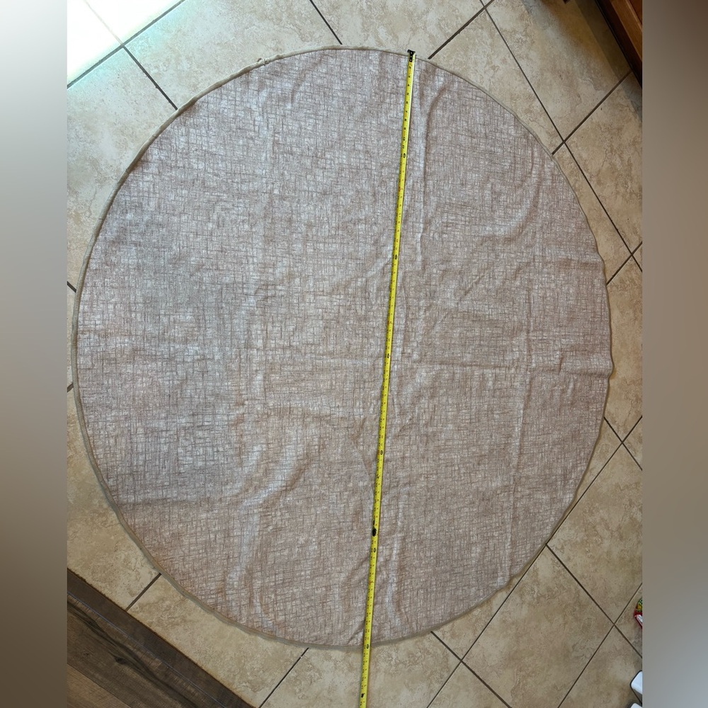 Ruggable 6’ round “Natural Crosshatch” cream colored rug